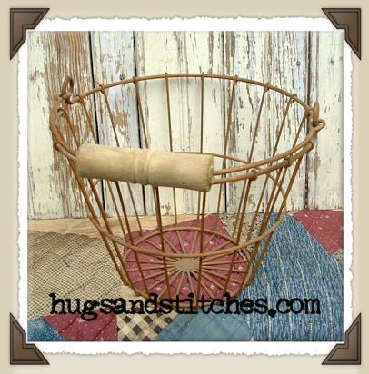 5014R - Rusty Wire Egg Basket