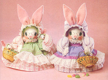 712 - Mrs. Bunny & Babies